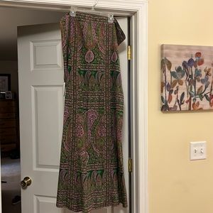 Incredibly stunning. Long wrap dress